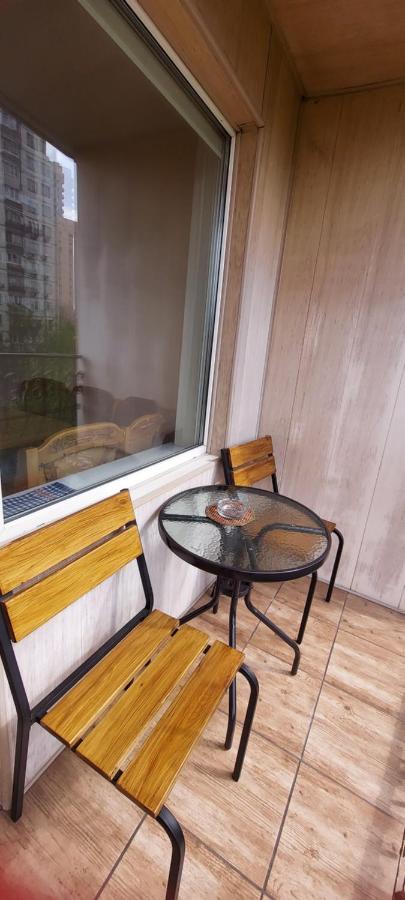 Apartment on Patriarkha Mstyslava Skrypnyka Street Kiev Exteriör bild